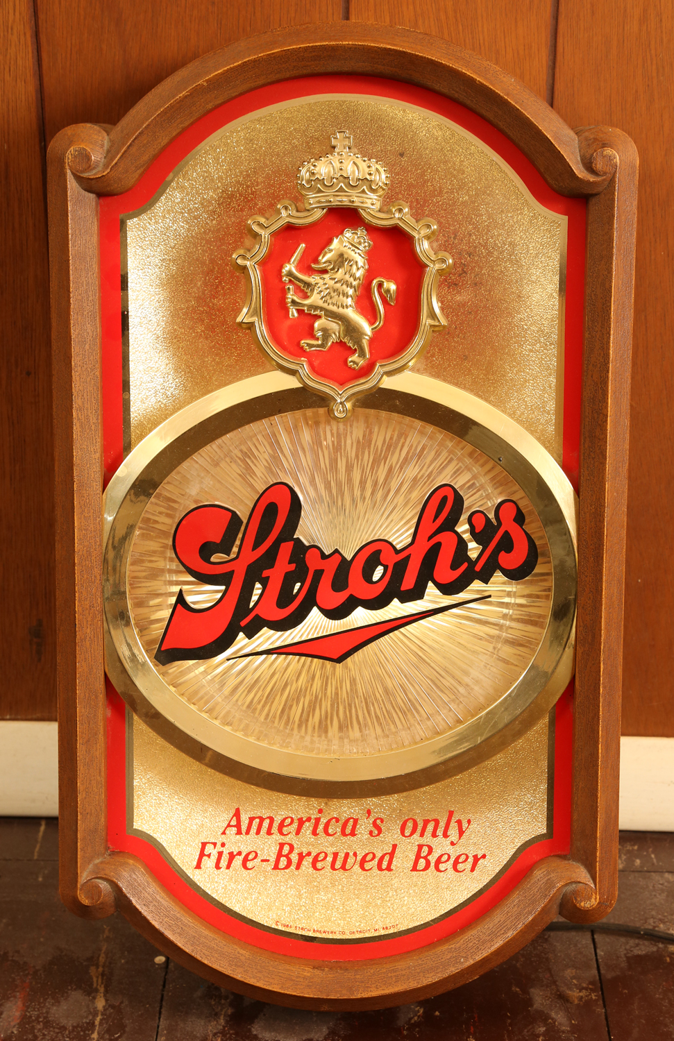 Vintage Lighted Stroh's Beer Sign EBTH