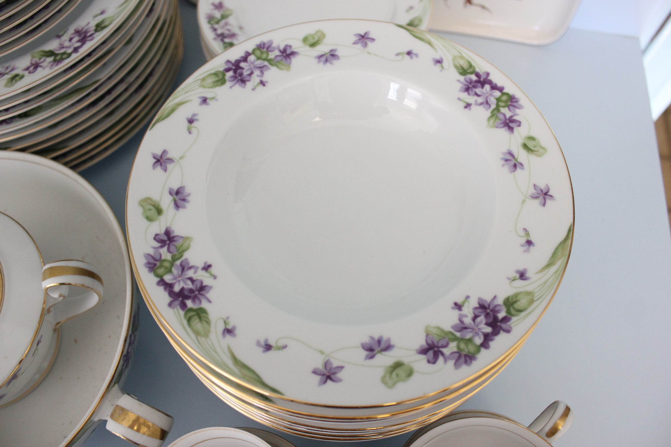 Noritake China Set "Nancy" Pattern | EBTH