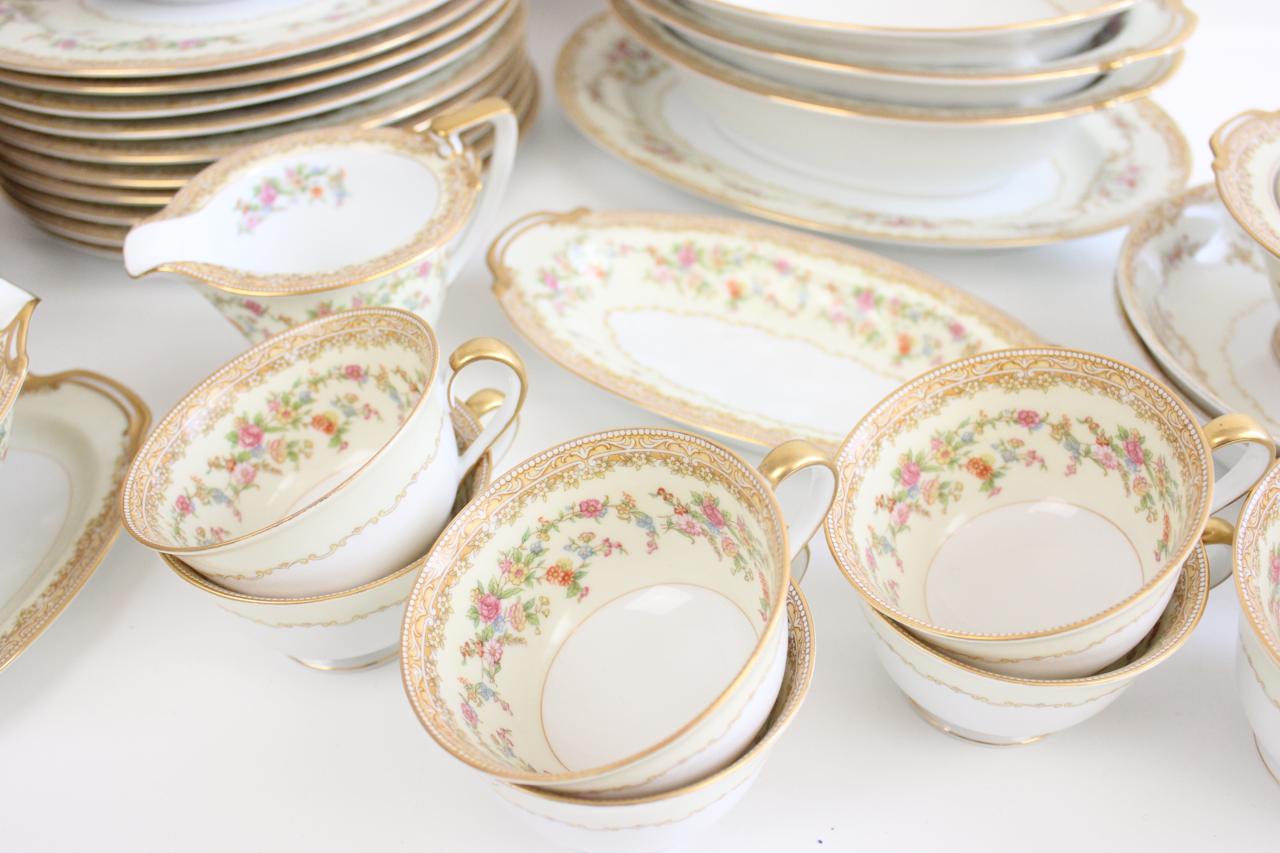 1930s Noritake China Set "Medean" Pattern | EBTH