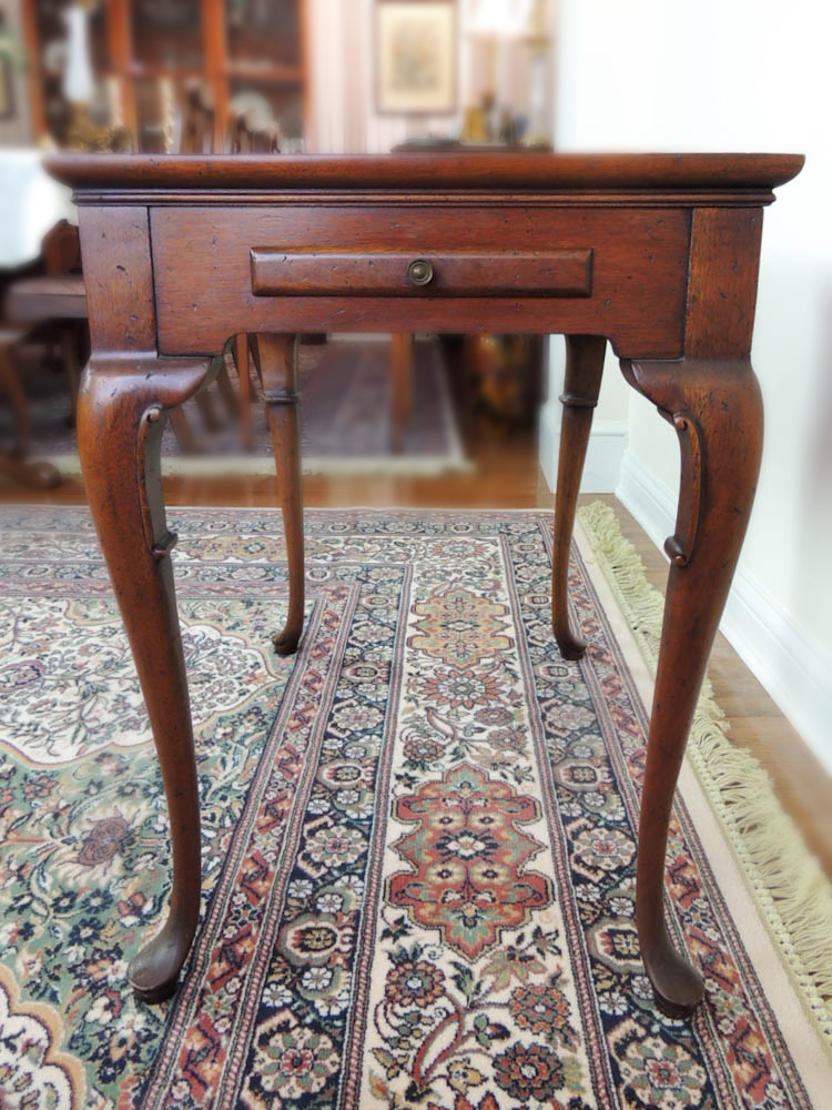Queen Anne Style Tea Table EBTH