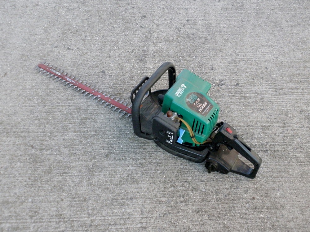 22" Excalibur Weed Eater Hedge Trimmer EBTH