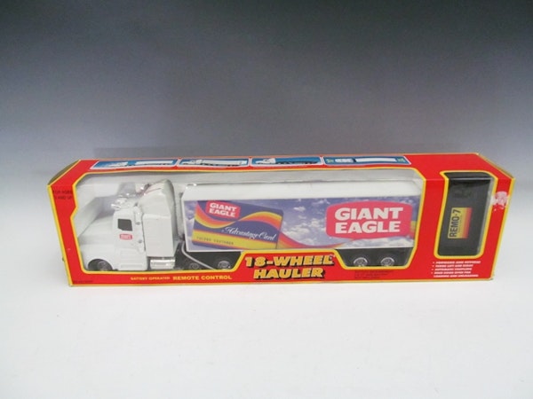 Scale Model Trains and RC Tractor Trailer : EBTH