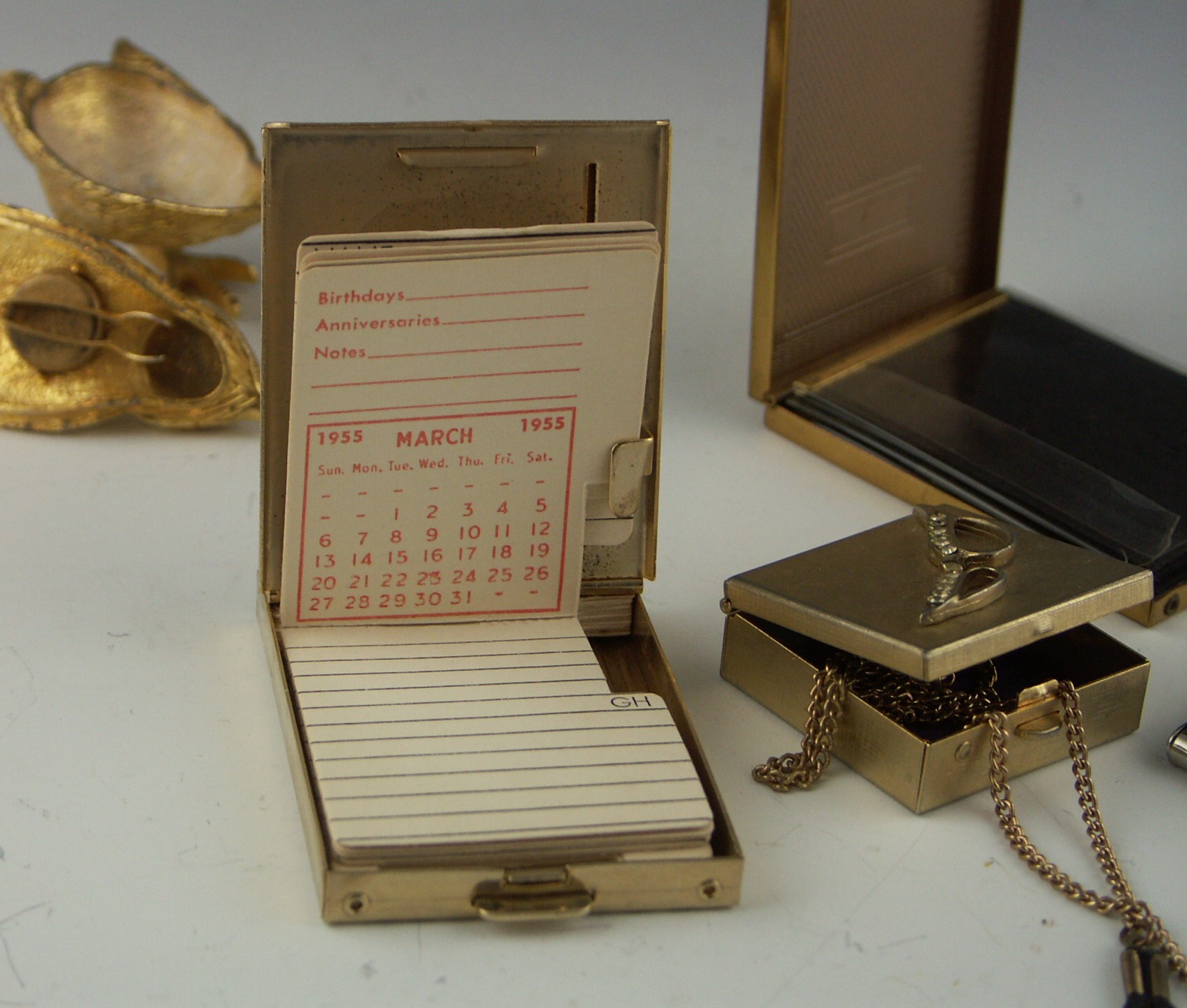 Vintage Women's Metal Accessory Boxes EBTH