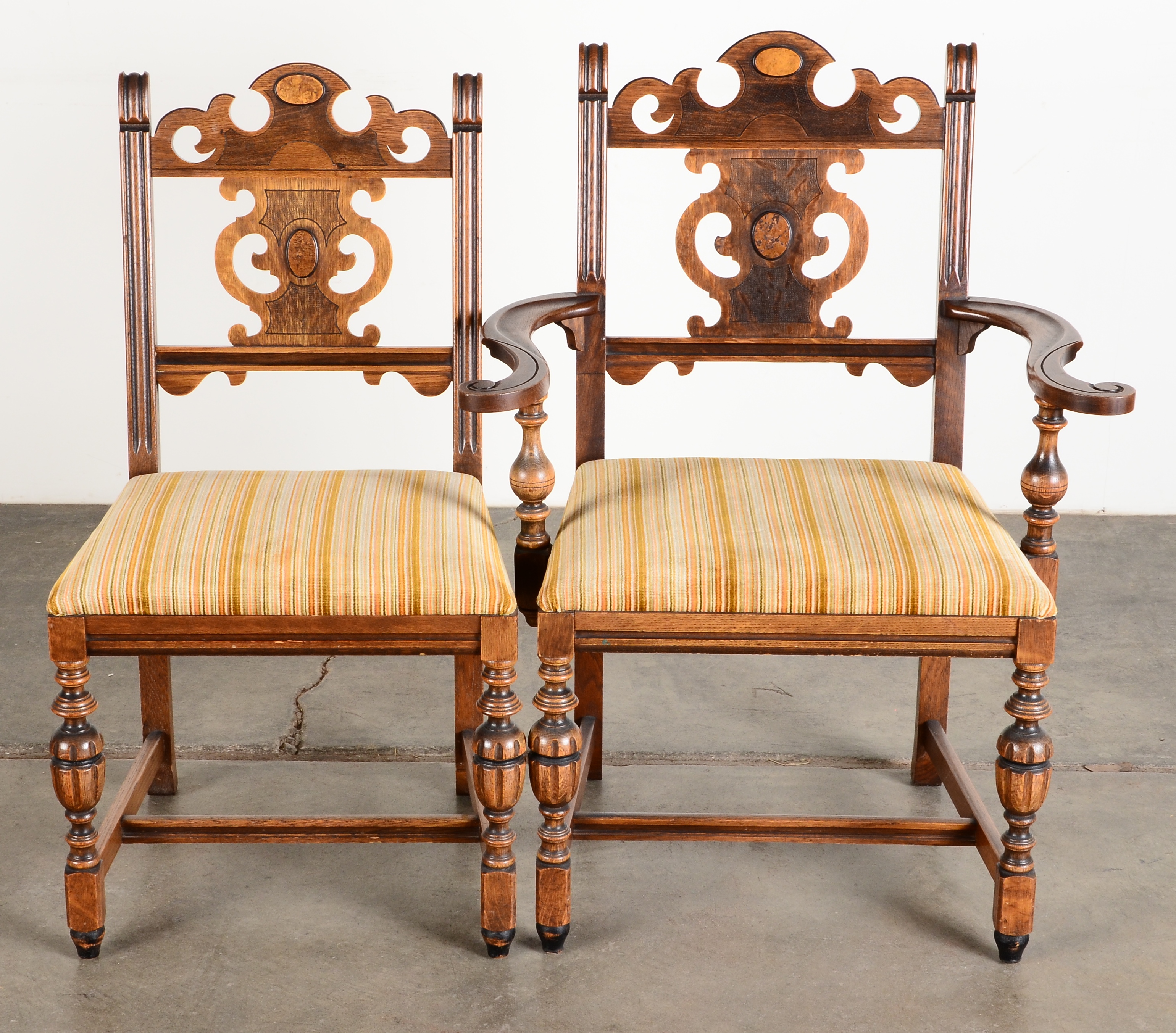 Berkey & Gay Dining Room Table and Chairs EBTH