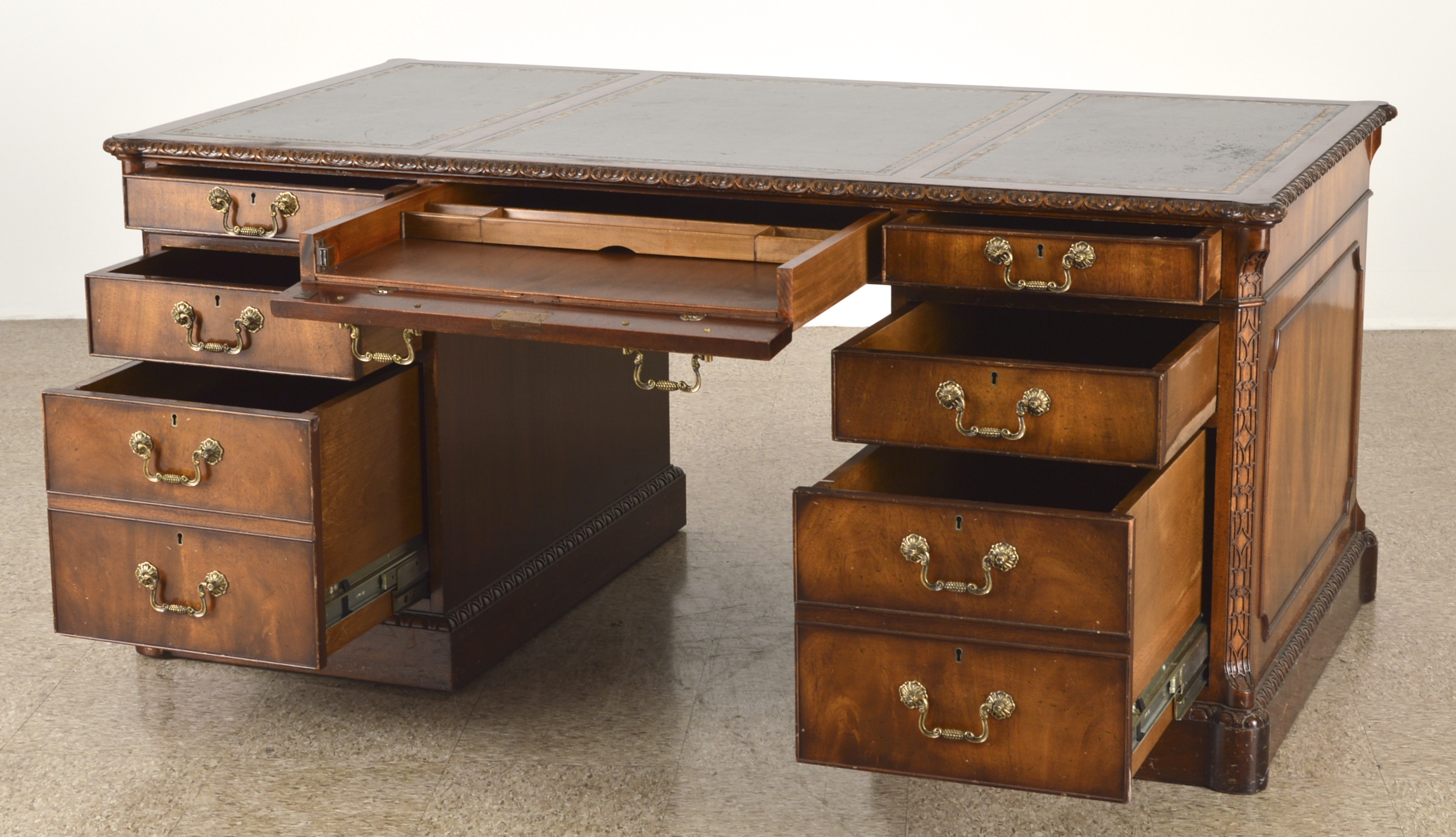 Mahogany Executive Desk with Leather Inlay EBTH