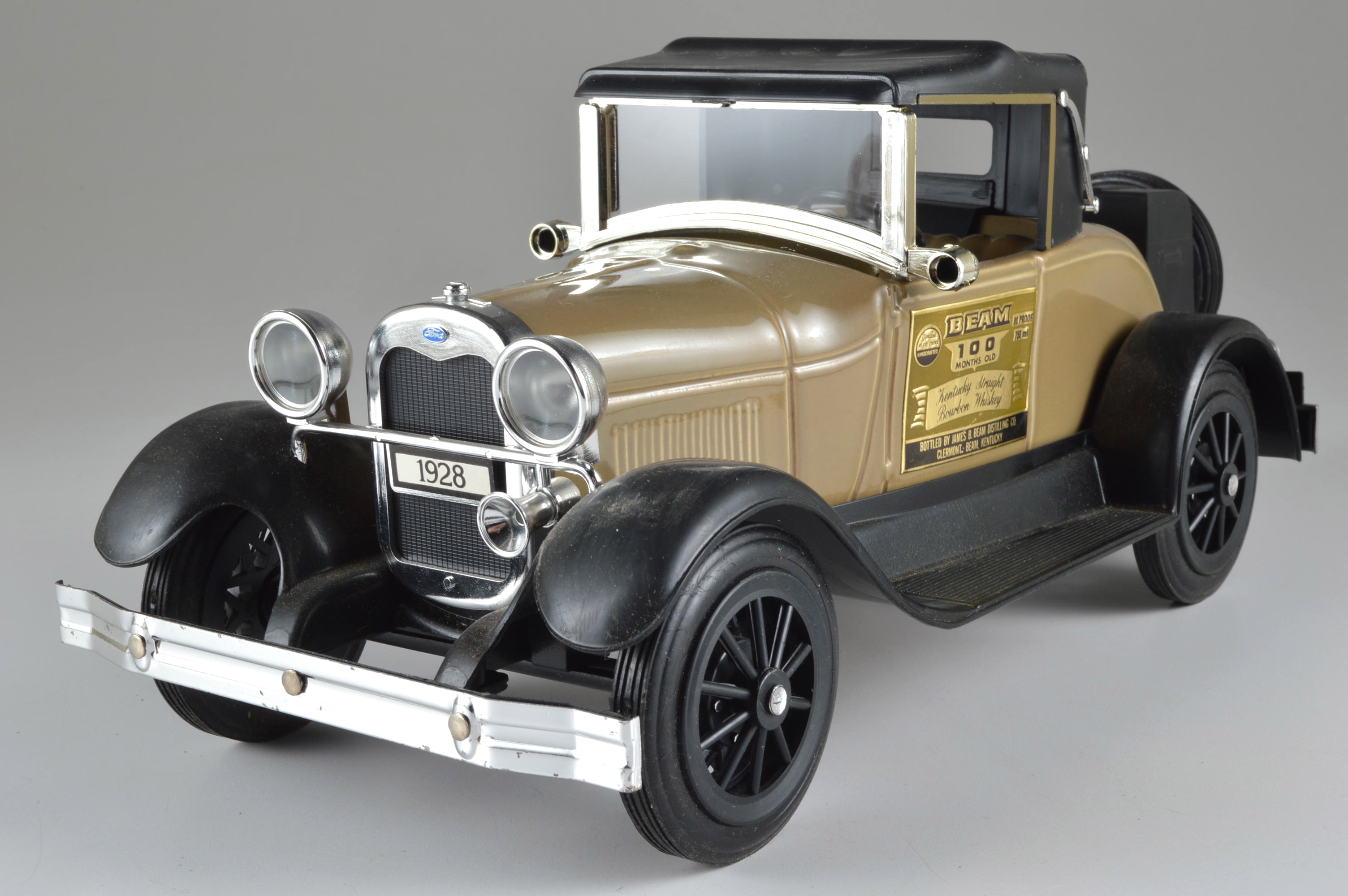 Jim Beam Sealed Decanter of 1928 Model "A" Ford EBTH