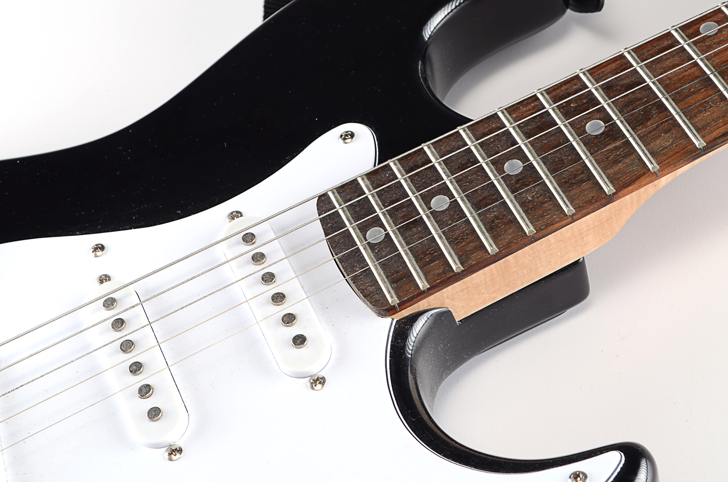 Black Silvertone Strat Style Electric Guitar EBTH