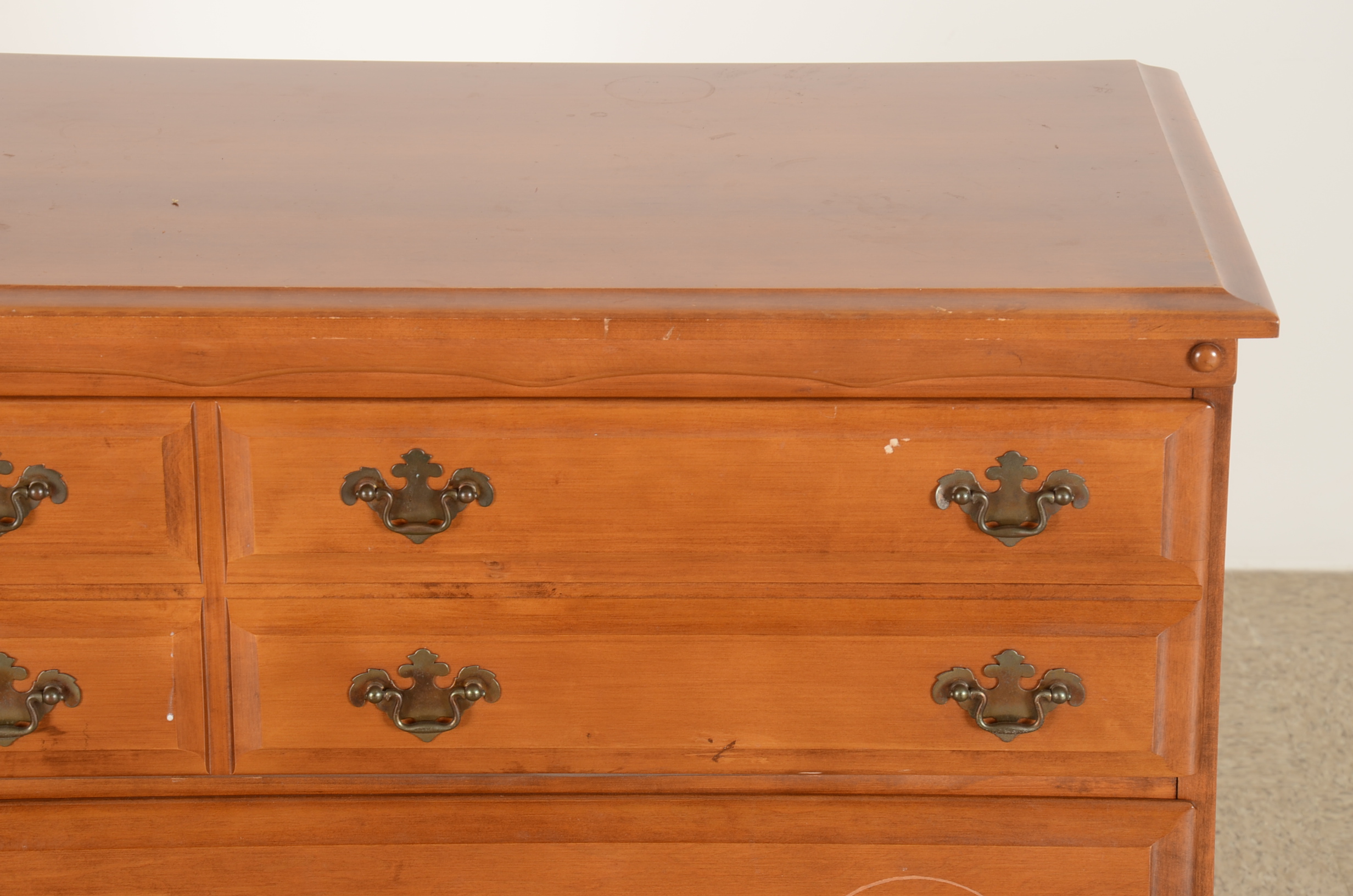 Early Americanstyle Dresser EBTH