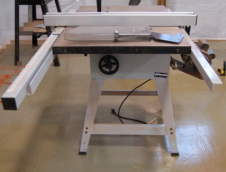 Delta 10" Contractor's Table Saw EBTH