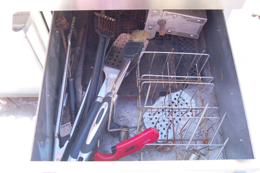 Viking Grill with Frontgate Cover EBTH