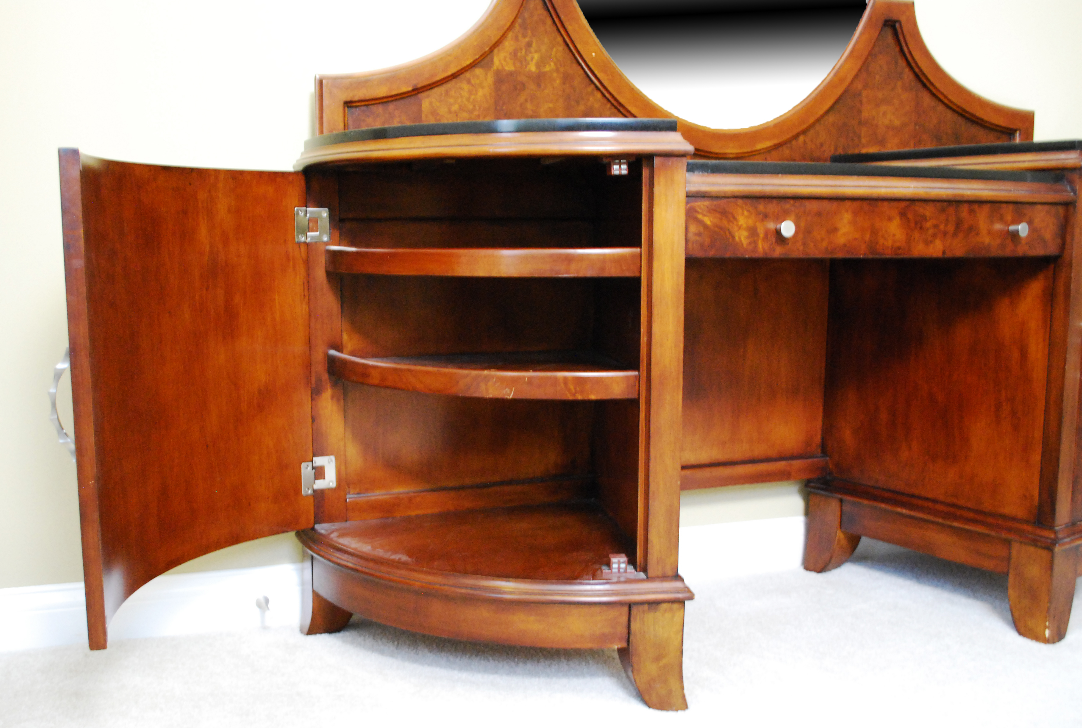 Art Deco Style Vanity With Mirror EBTH