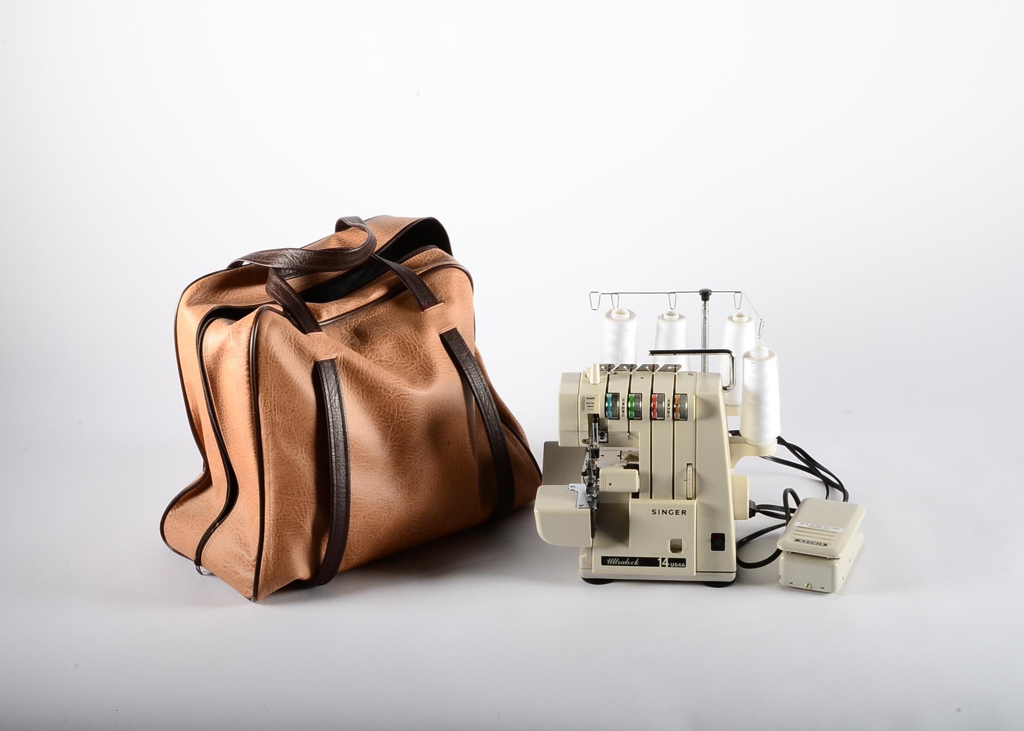 Singer Ultralock 14U64A Serger EBTH