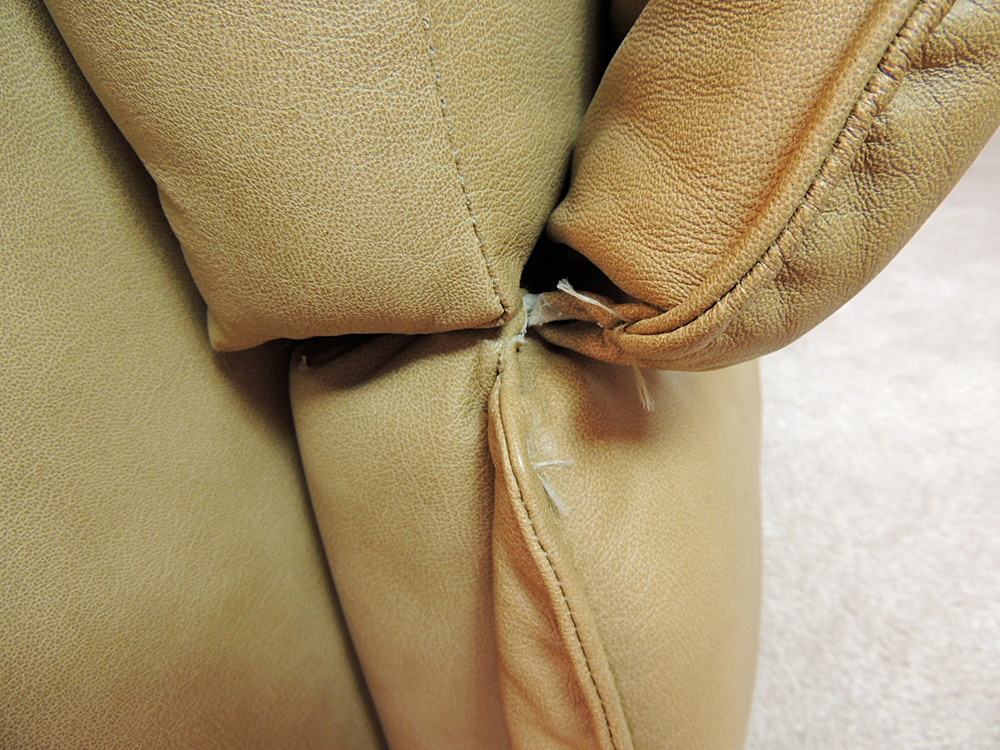 Leather LaZBoy Loveseat Sofa EBTH