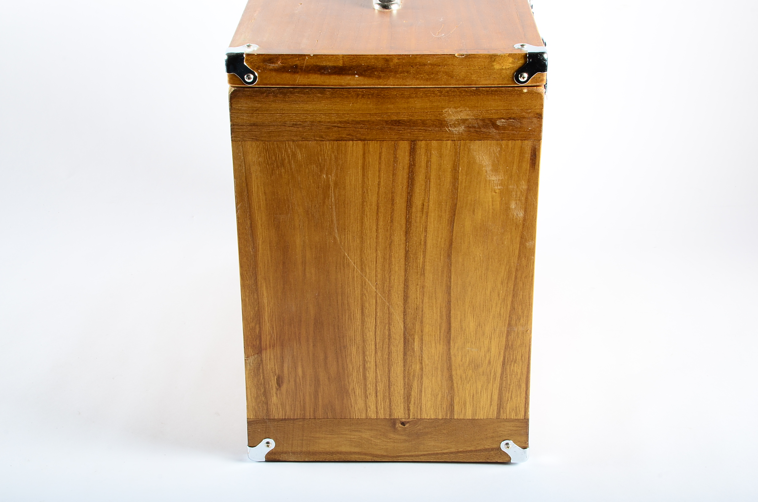 Windsor Design EightDrawer Wooden Tool Chest EBTH