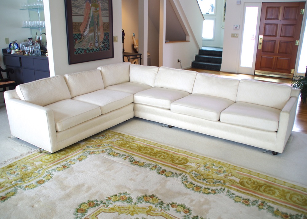 Henredon Sectional Sofa in Creamy White Upholstery EBTH