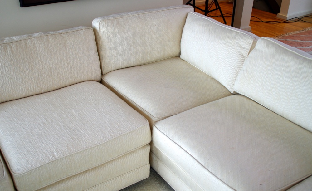 Henredon Sectional Sofa in Creamy White Upholstery EBTH