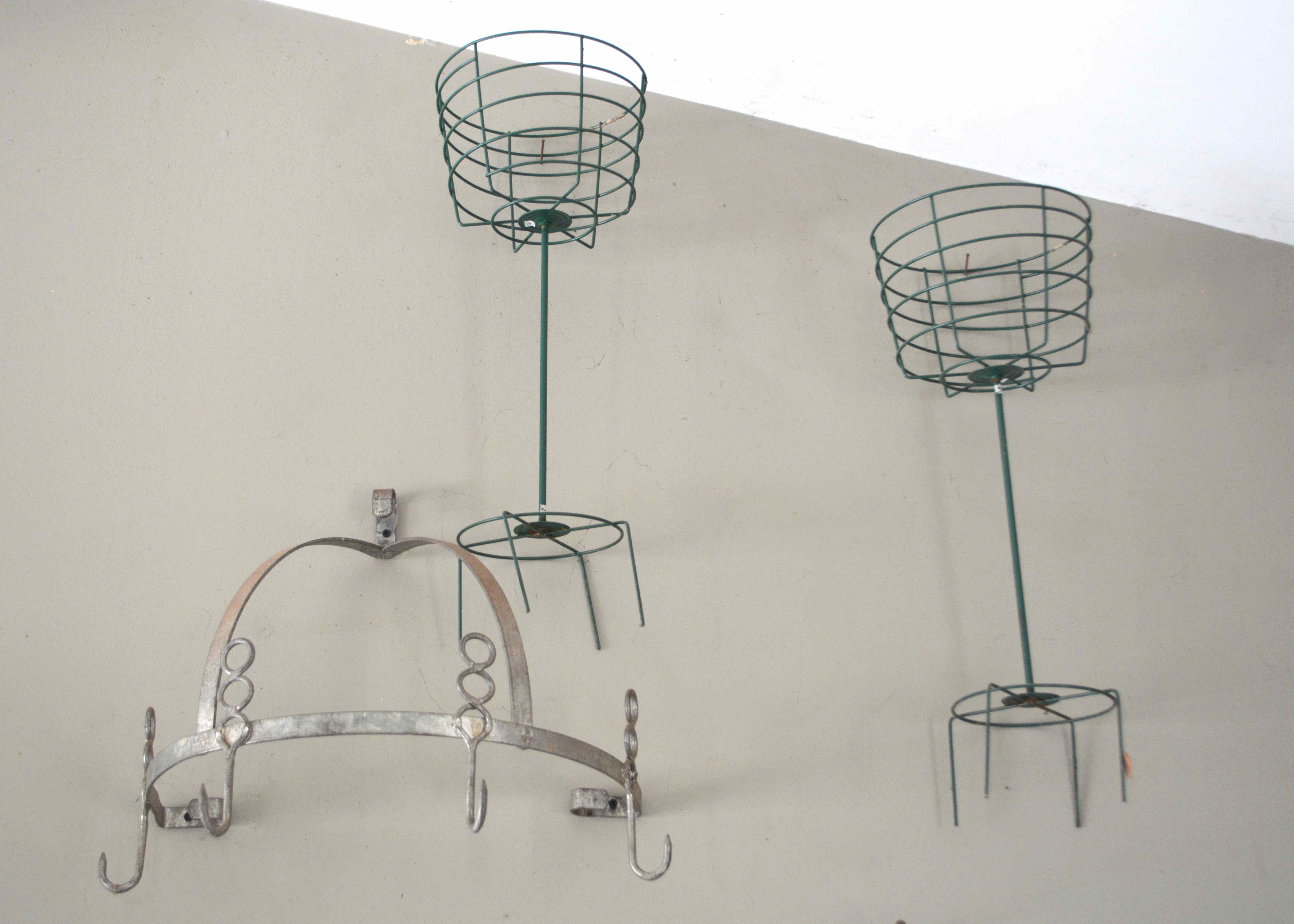 Hanging Metal Rack and Topiary Stands EBTH