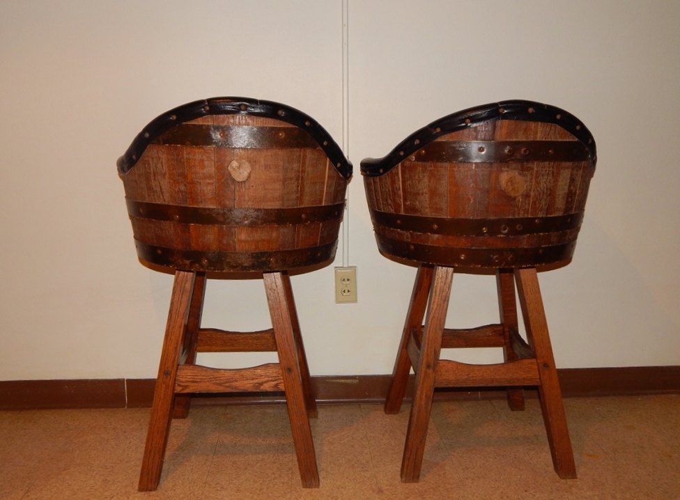 Whiskey Barrel Swivel Bar Stools 5 Out Of 5 Stars   Lakeside 2014 02 10 074.JPG