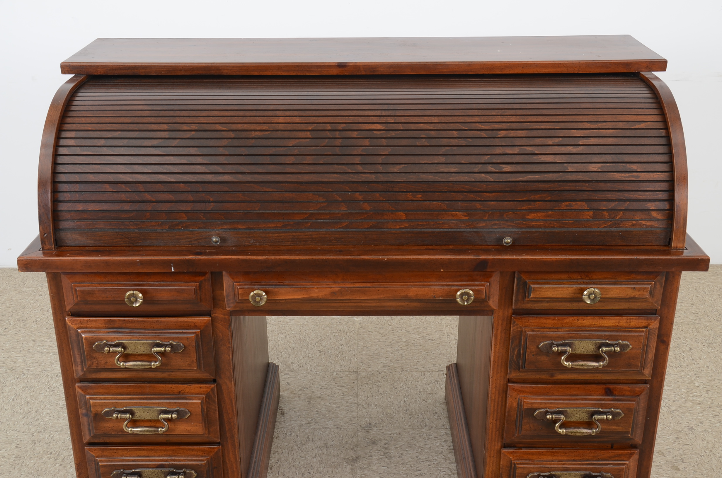 Solid Pine Roll Top Desk EBTH