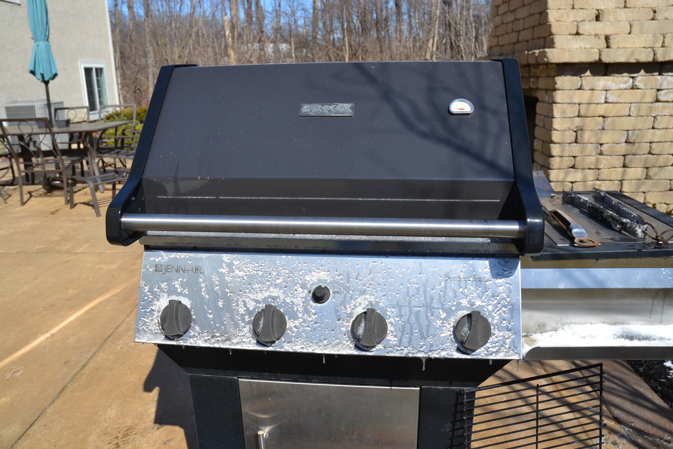 JennAir Gas Grill EBTH
