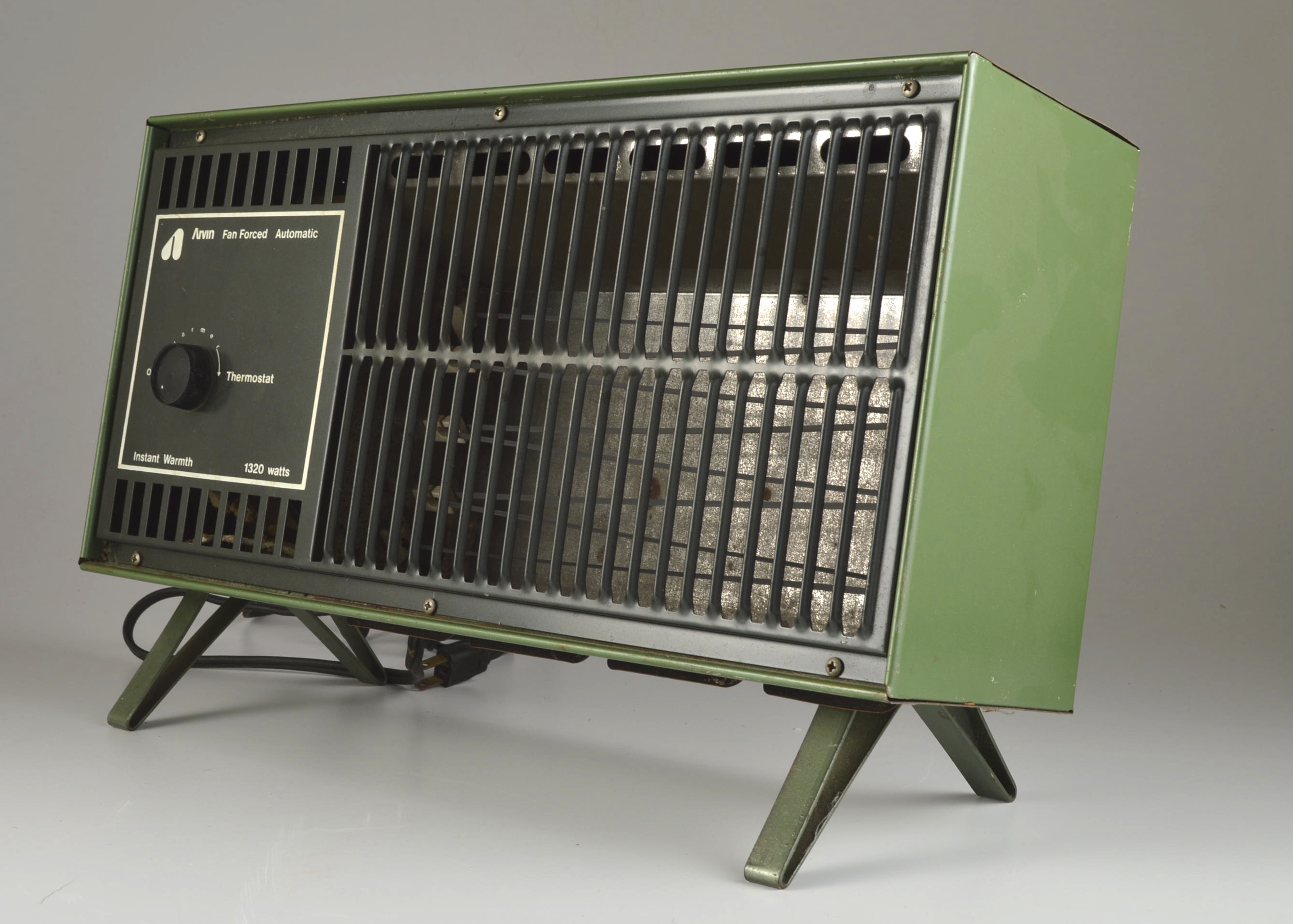Vintage Arvin Industries Floor Space Heater | EBTH
