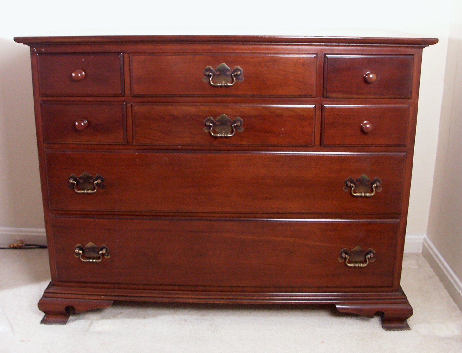 Willett Furniture Cherry Dresser EBTH