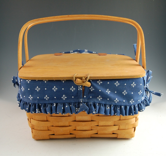 Longaberger Pie Basket with Navy Fabric Liner EBTH