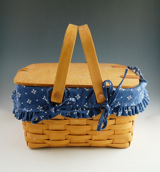Longaberger Pie Basket with Navy Fabric Liner EBTH