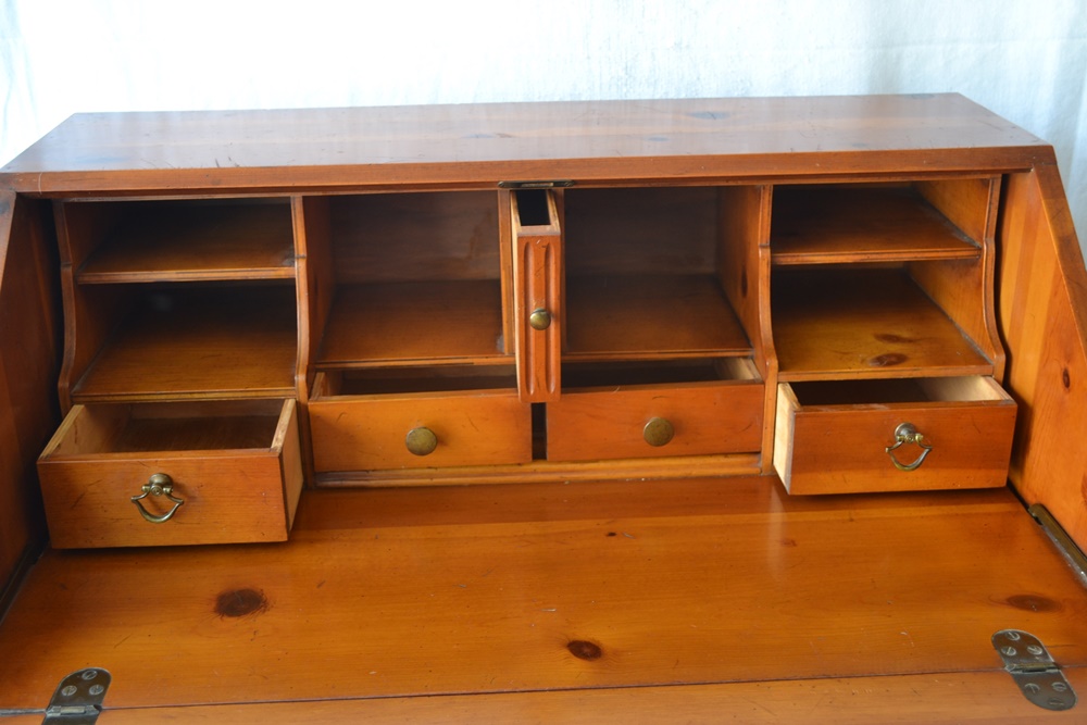 Vintage Davis Company Knotty Pine Drop Down Desk EBTH