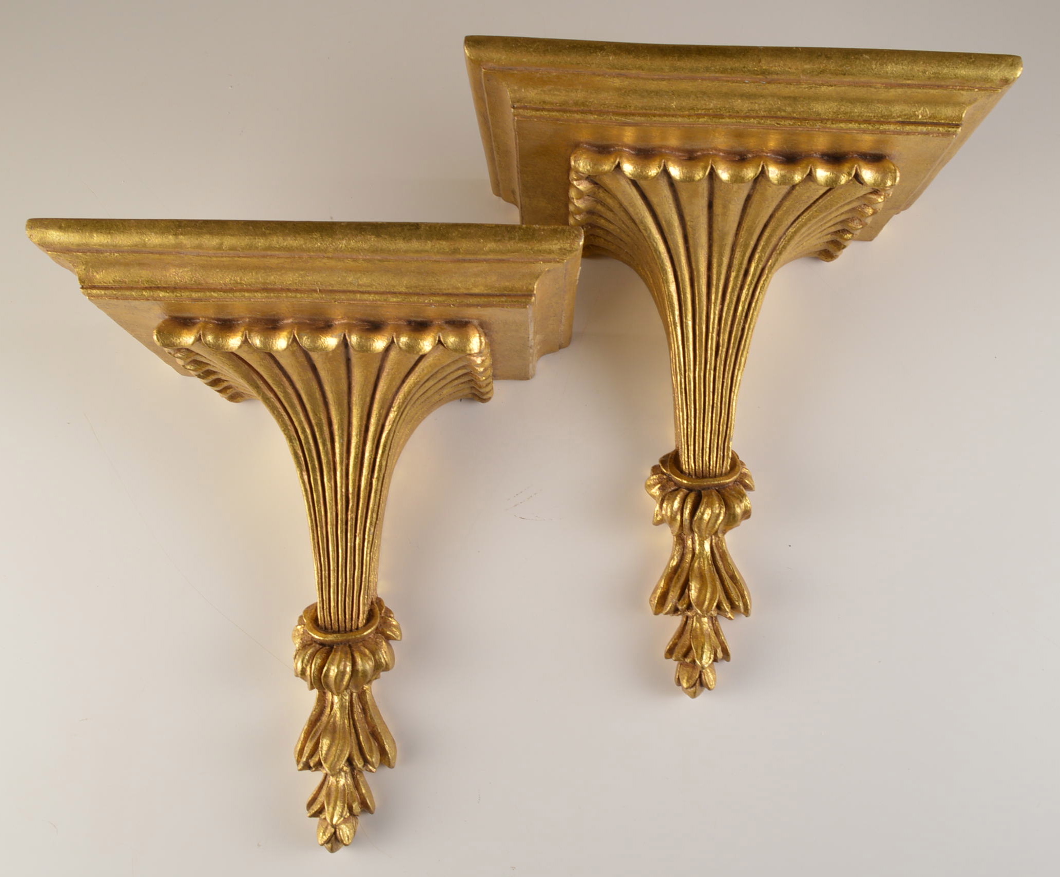 Wall Shelf Sconce in a Classic Mediterranean Design EBTH