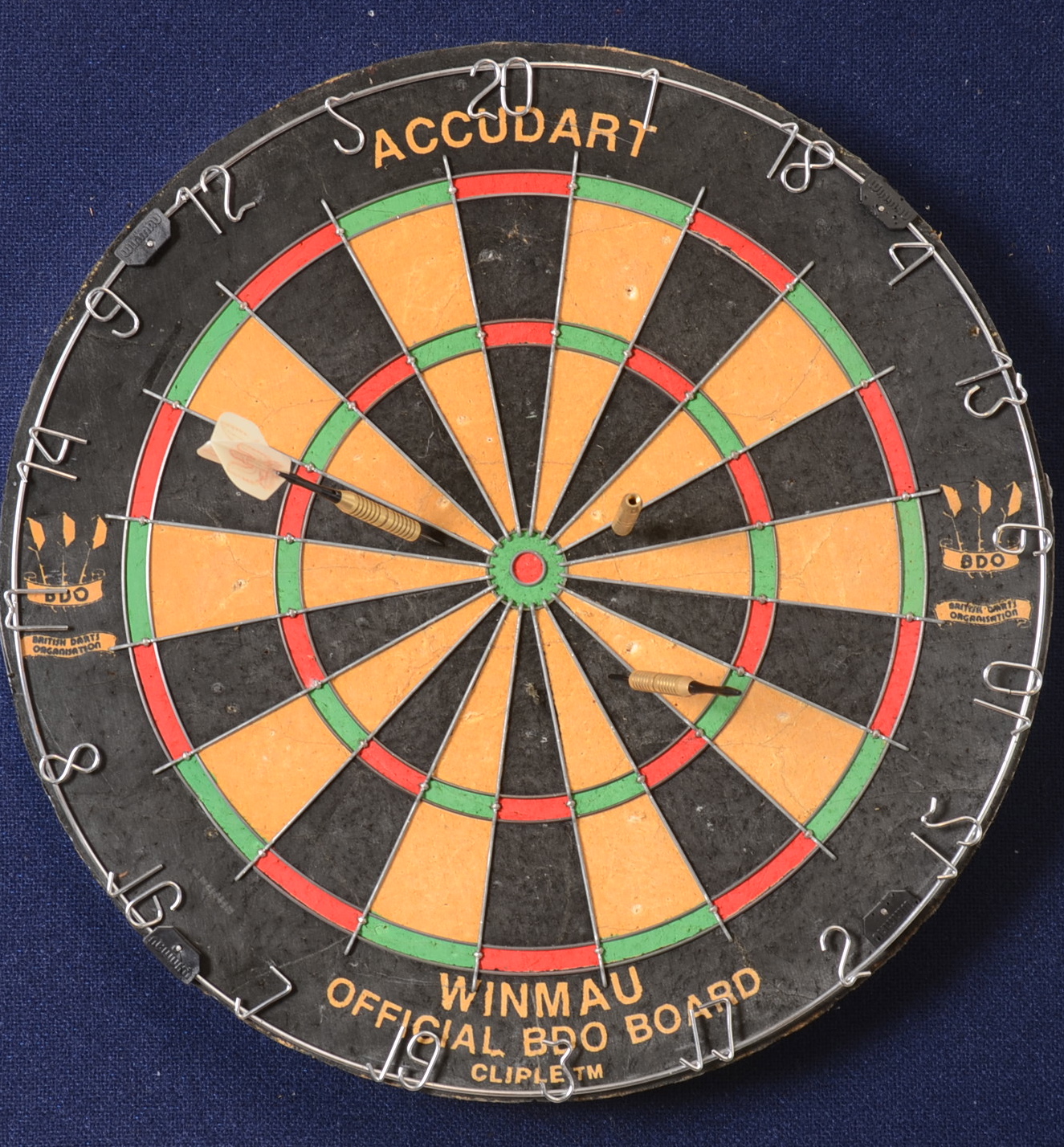 Winmau Accudart Official BDO Dart Board EBTH