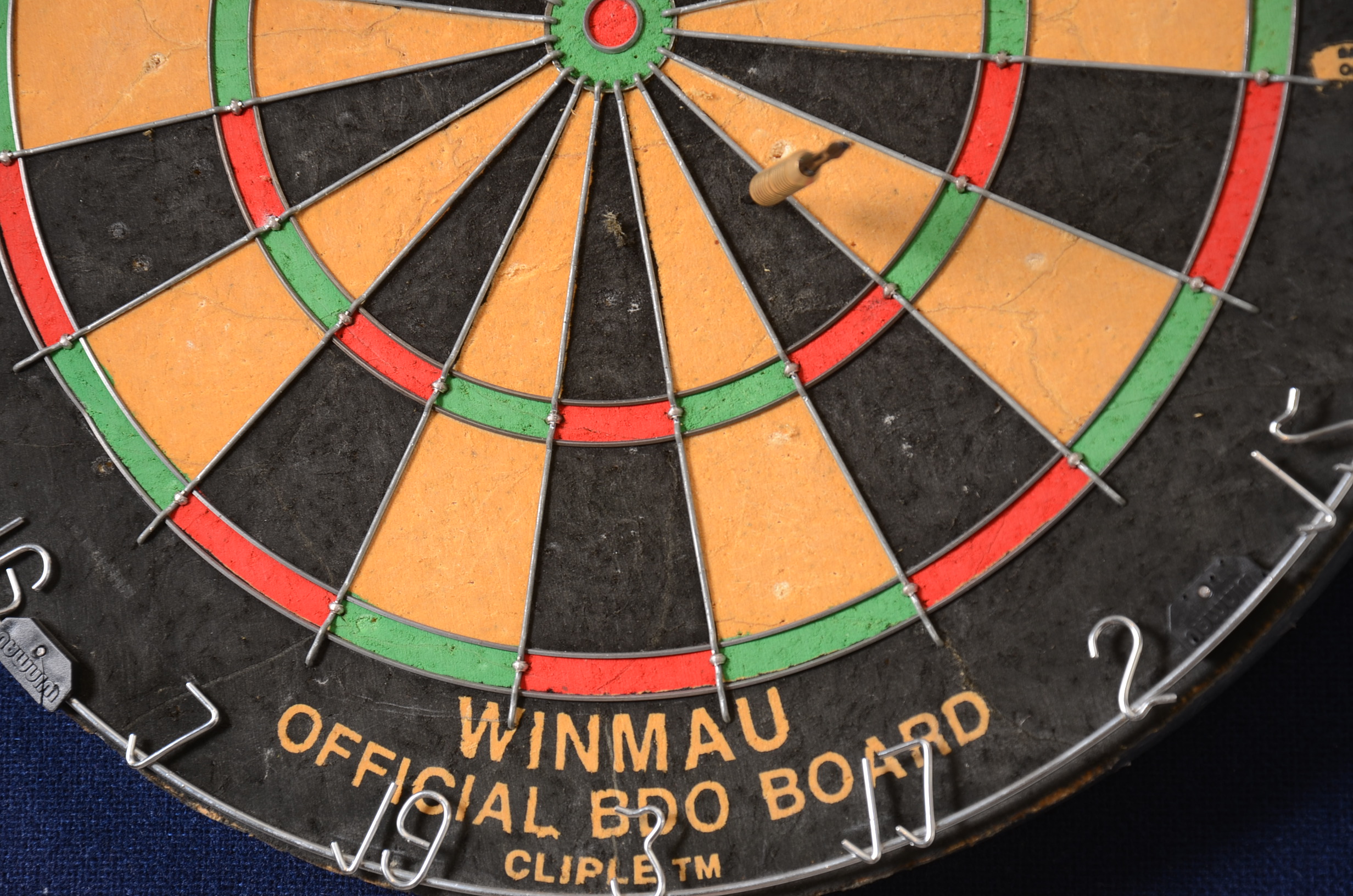 Winmau Accudart Official BDO Dart Board EBTH