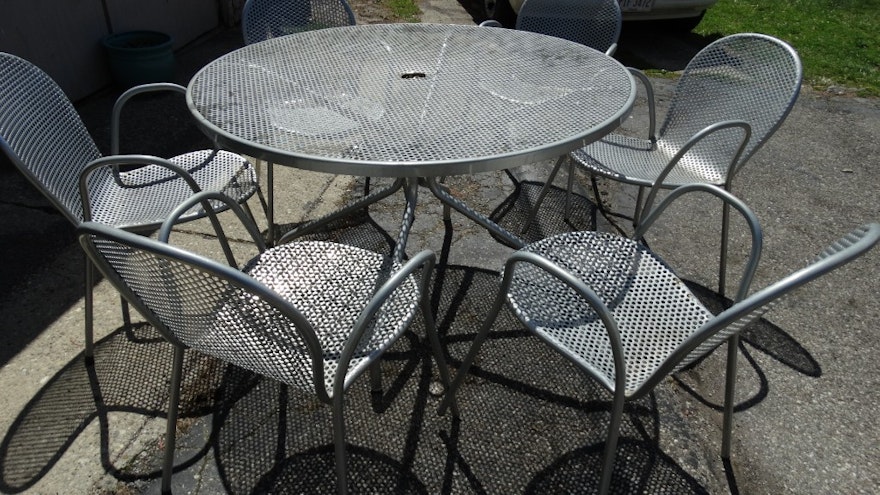 Patio Furniture Smith Hawken By Emu Italy Table And Chairs Ebth