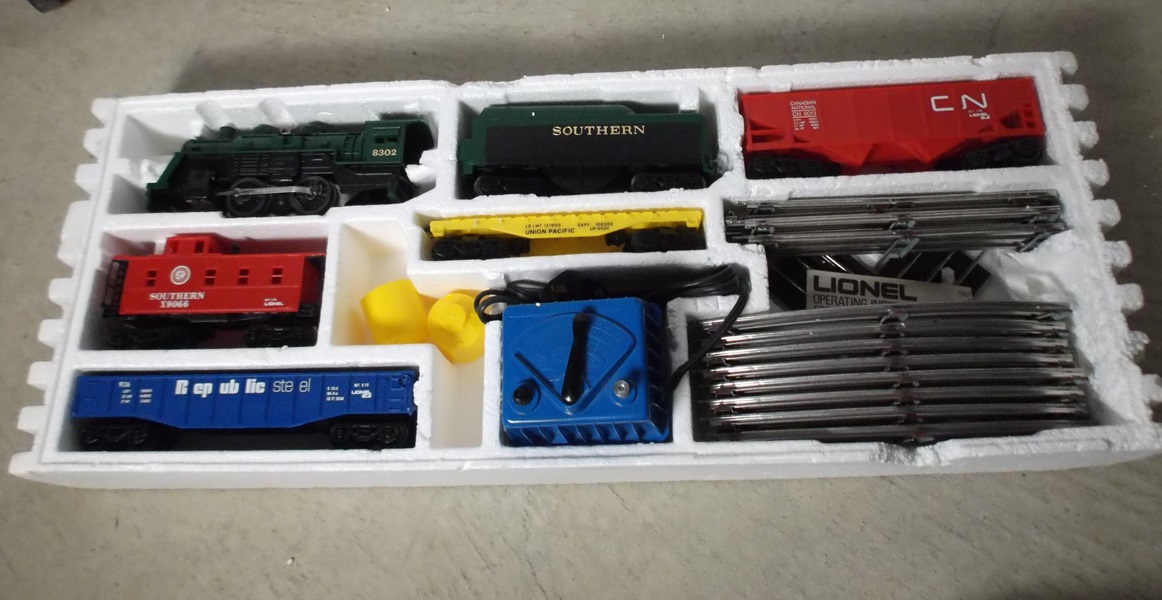 1970s Lionel Southern Express Electric Train Set EBTH