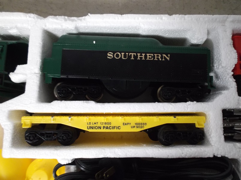 1970s Lionel Southern Express Electric Train Set EBTH