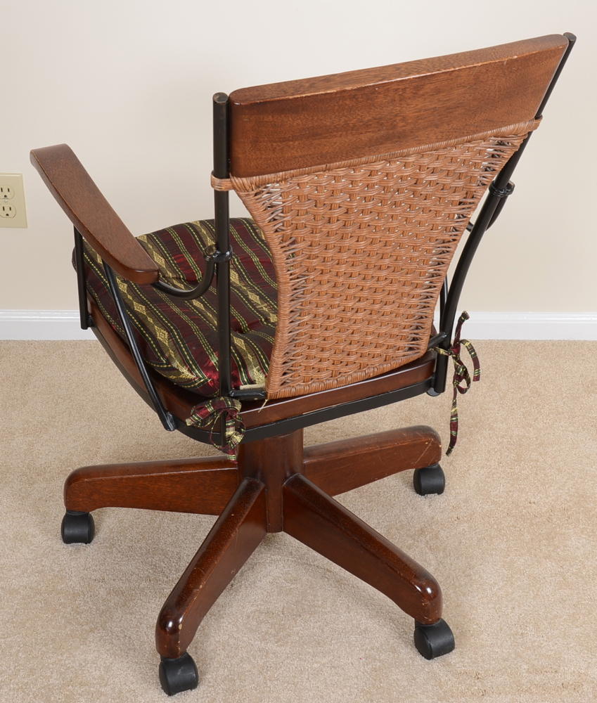 Pier One Wood And Wicker Office Chair EBTH   DSC 2363 Comp 