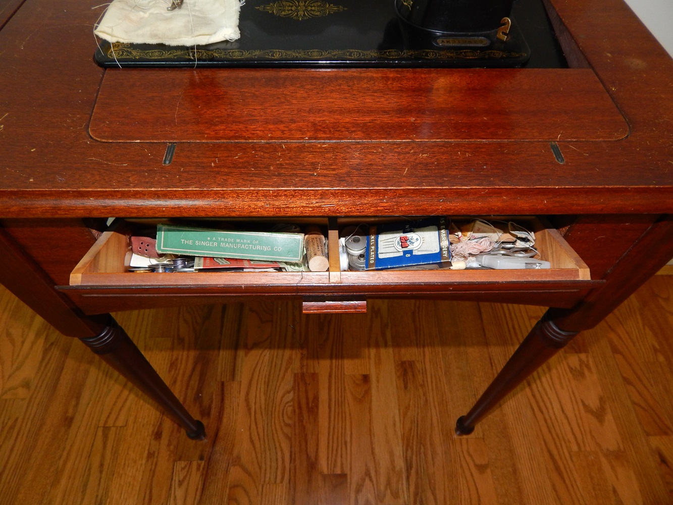 Singer Sewing Machine EBTH