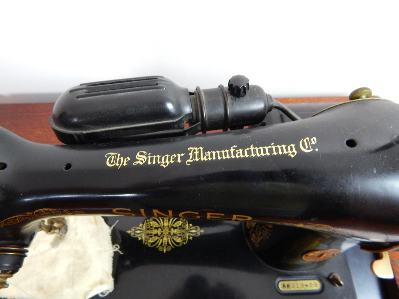 Singer Sewing Machine EBTH