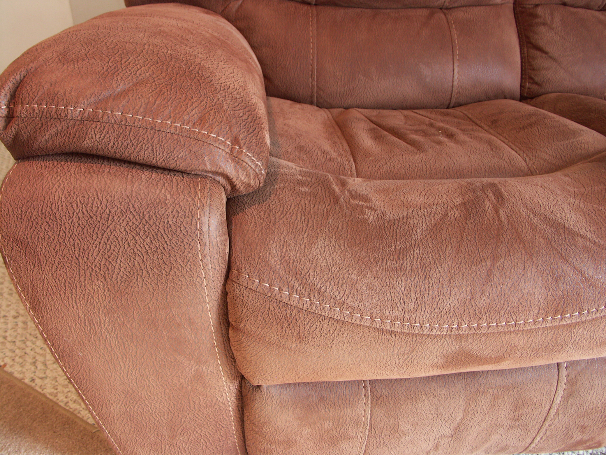 Microfiber "Leather Look" Reclining Flexsteel Loveseat EBTH