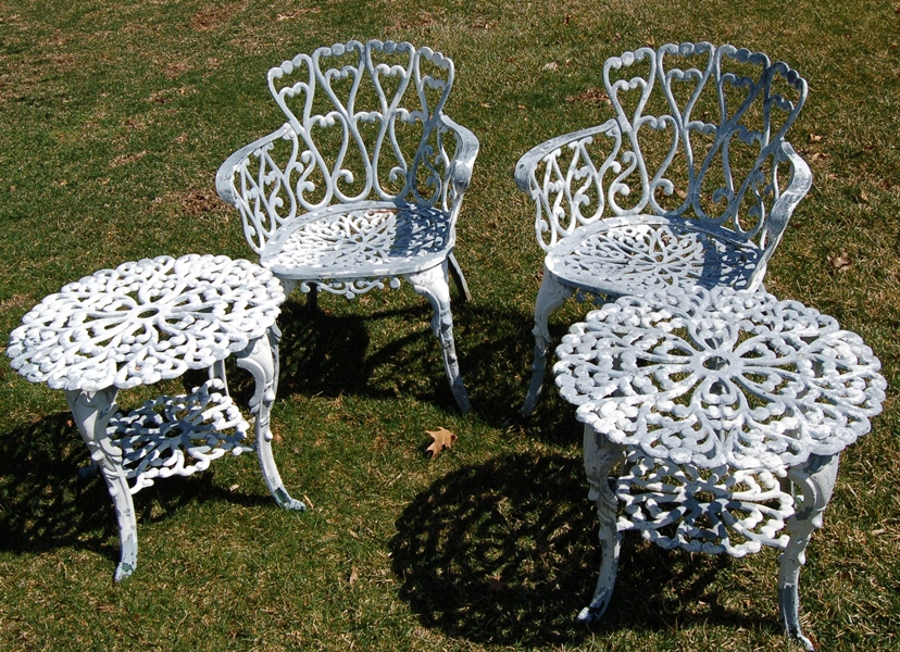 Lightweight Metal Outdoor Lawn Furniture EBTH