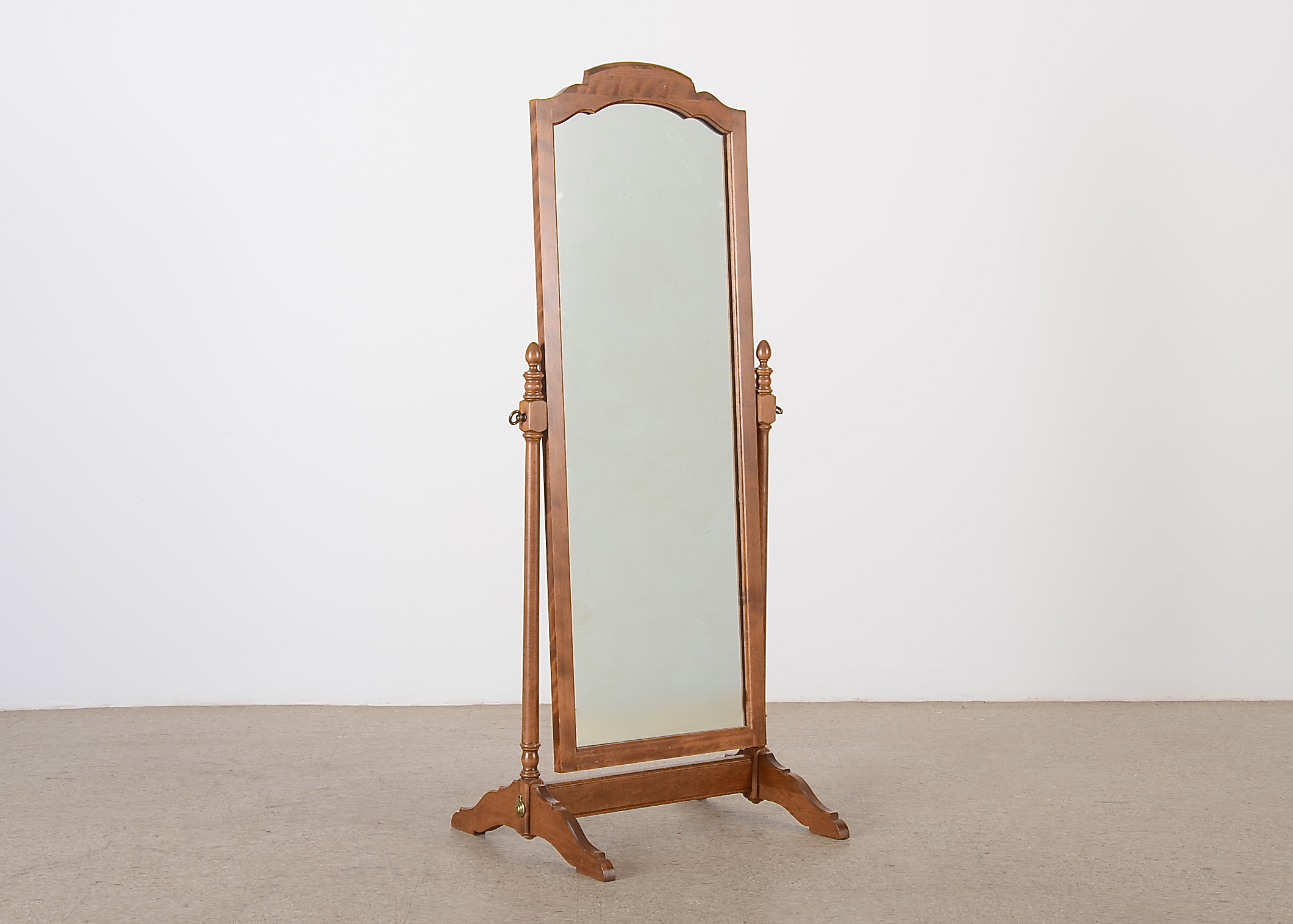 Oak Ethan Allen Cheval Mirror EBTH