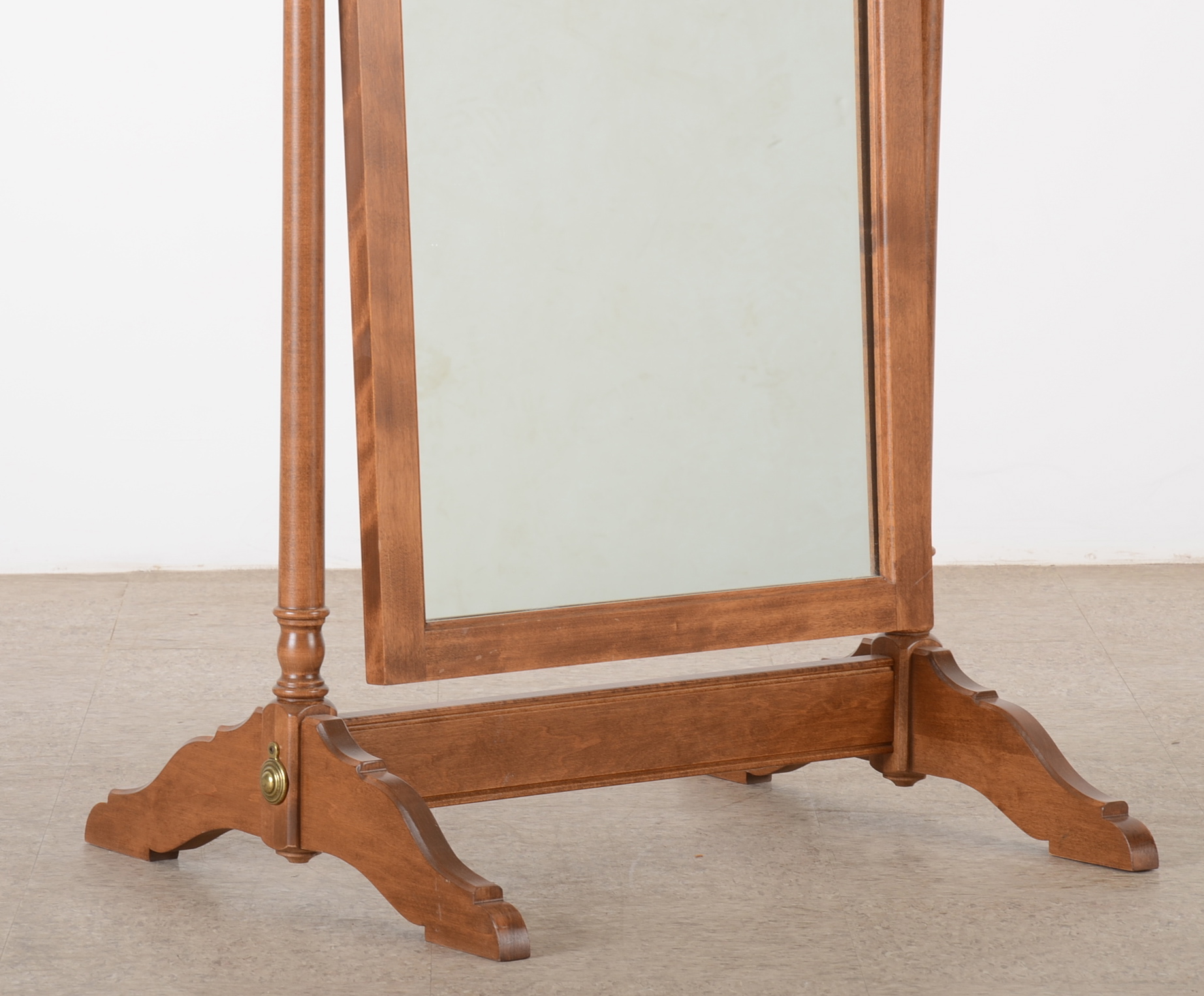 Oak Ethan Allen Cheval Mirror EBTH