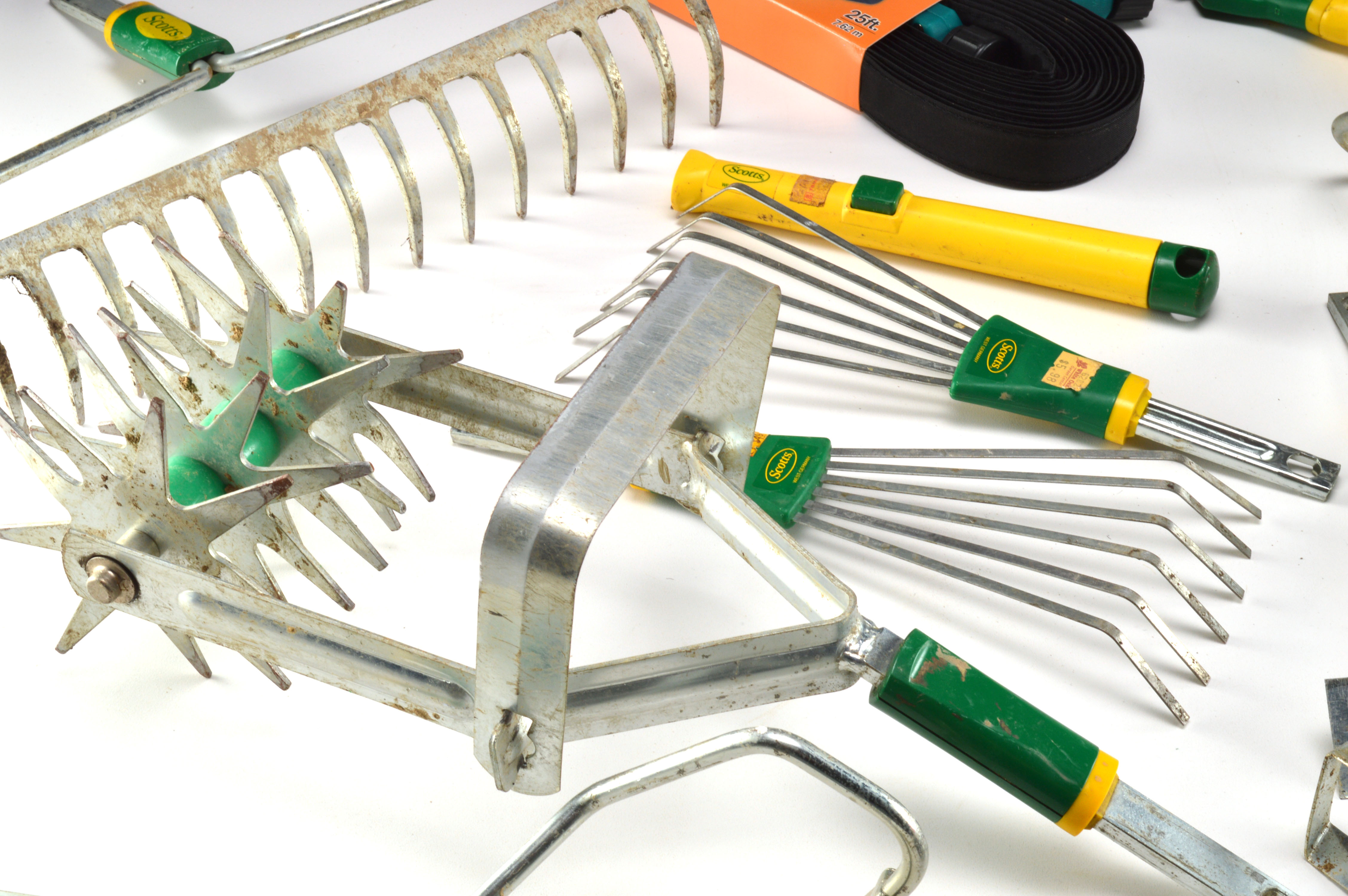 Scott's AllinOne Garden Tool Set EBTH