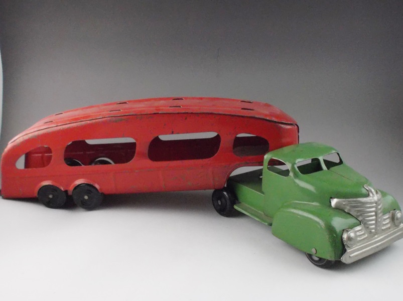 metal toy cars 1940s