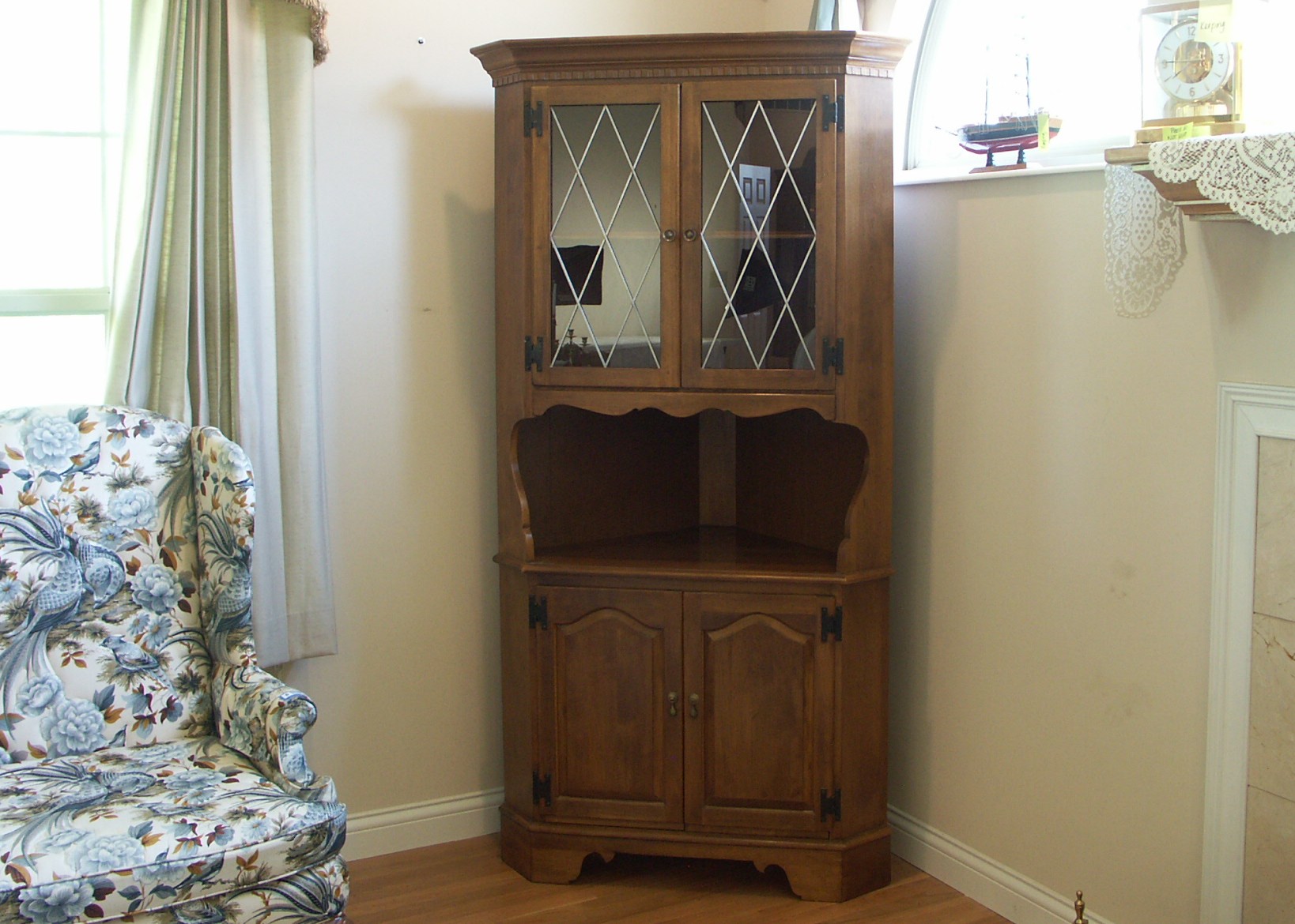 Ethan Allen Maple Corner Cabinet Ebth