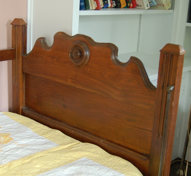 Antique Youth Bed EBTH