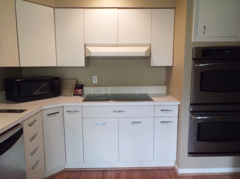 Entire Set of 1950s General Electric Metal EBTH