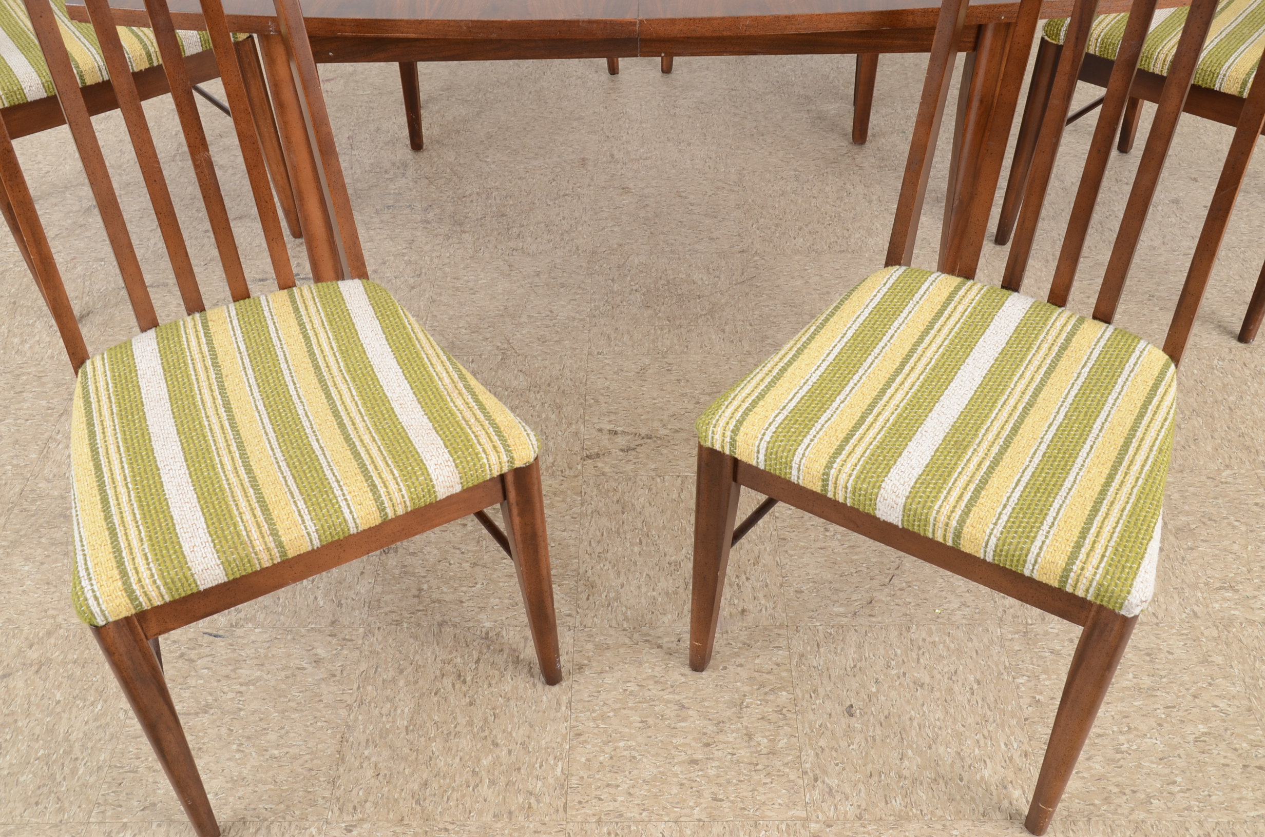 Broyhill Furniture Dining Room Set, Circa 1950s EBTH