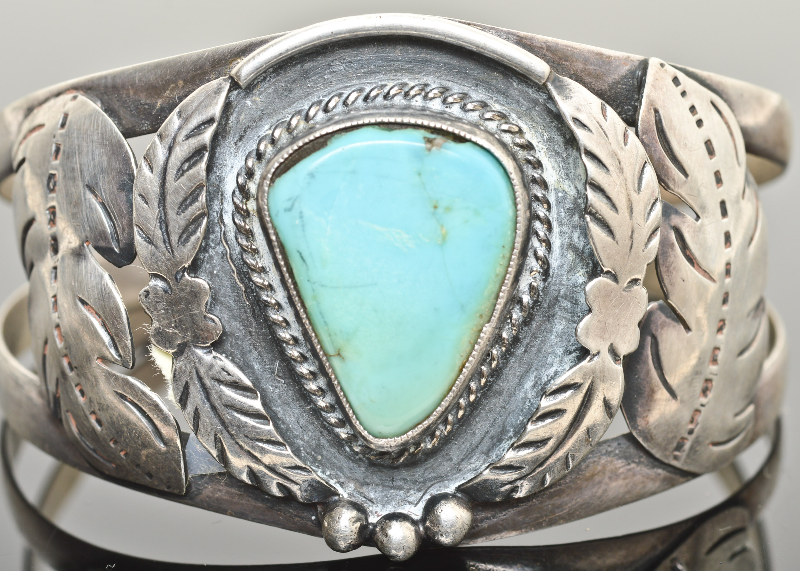 Vintage Navajo Style Cuff Bracelet with Turquoise EBTH