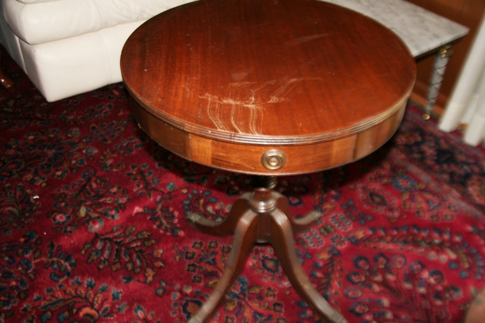 Vintage Drum Table with Drawers EBTH